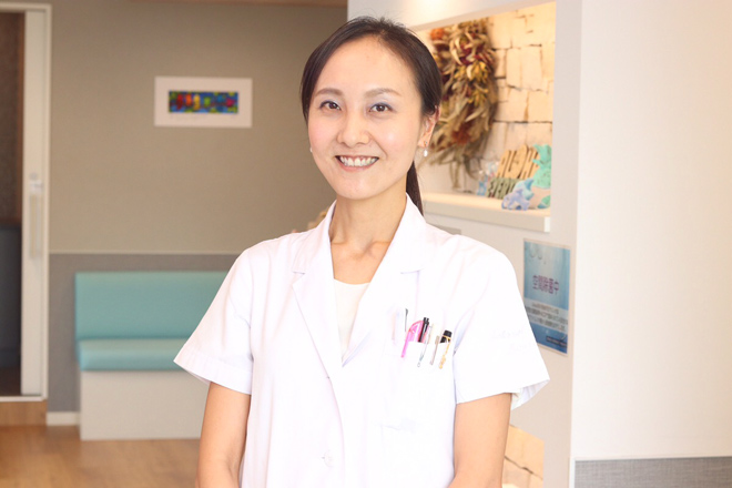 院長 藤堂 紗織