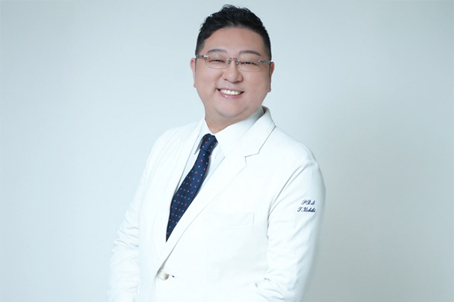 院長　内木 敏雄