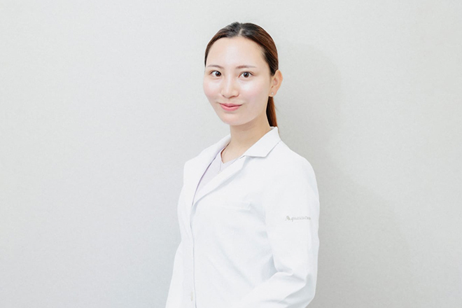医師（美容皮膚科）大久保 里紗
