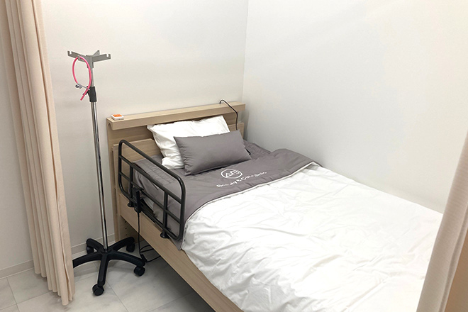 ララドクター or 水流ピーリング（ララジェット）全顔［パック込］の