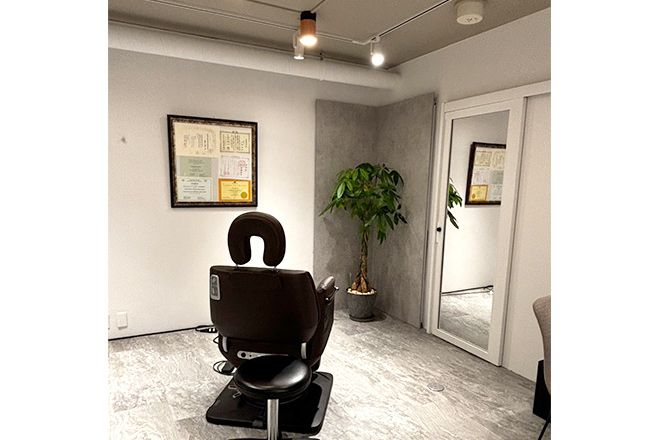 アートメイク（ほくろ）1個［麻酔込］の施術チケット｜Nose Beauty